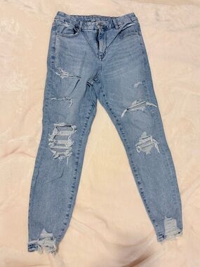 American Eagle Outfitters Light Blue Ripped Boyfriend Jeans